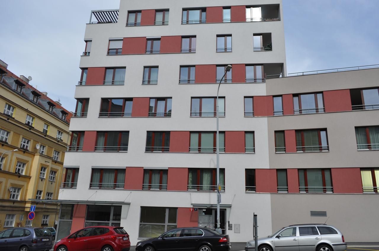 Bright Spacious Apartment Prag Eksteriør billede